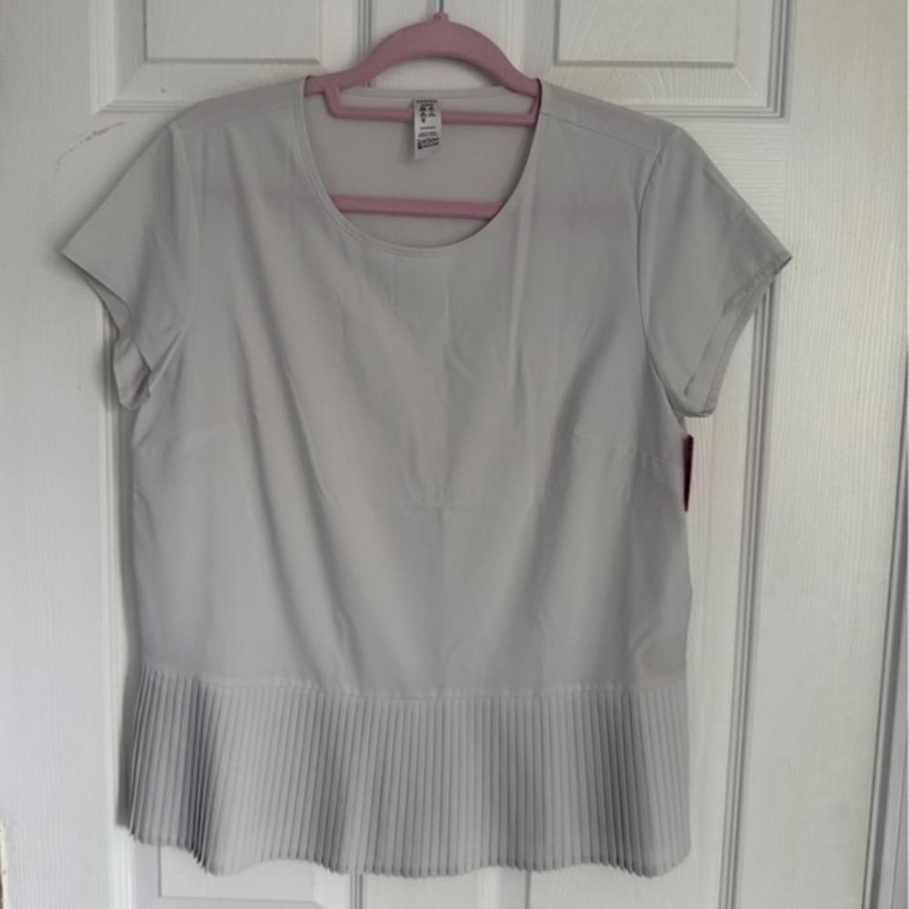 Spanx Yes Pleats Tee White Cloud‎ Short Sleeve Top Med Elevated Athleisure